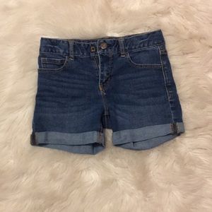 Gap shorts